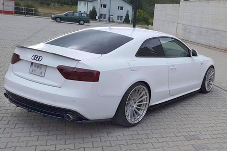 Maxton Central Rear Splitter Audi A5 S-Line Facelift (With A Vertical Bar) - Gloss Black