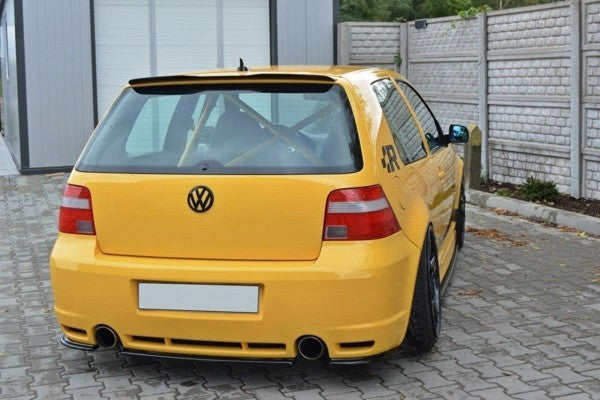 Maxton Central Rear Splitter VW Golf Iv R32 - Gloss Black