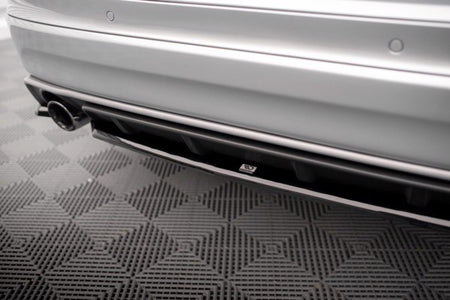 Maxton Central Rear Splitter For Volvo Xc60 R-Design Mk1 Facelift - Gloss Black