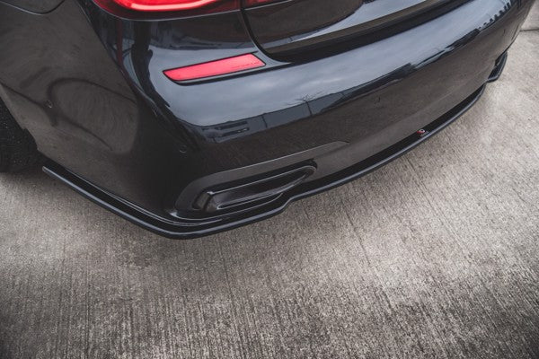 Maxton Central Rear Splitter For BMW 7 M-Pack G11 - Gloss Black