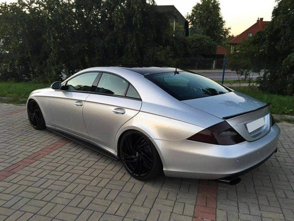 Maxton Side Skirts Diffusers Mercedes C219 - Gloss Black