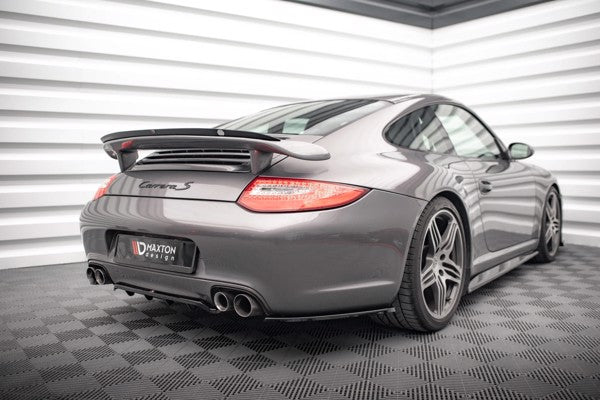 Maxton Central Rear Splitter (With Vertical Bars) Porsche 911 Carrera / Carrera Gts 997 Facelift - Gloss Black