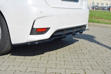 Maxton Central Rear Splitter Lexus Ct Mk1 Facelift (With Vertical Bars) - Gloss Black