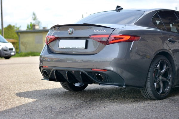 Maxton Spoiler Extension Alfa Romeo Giulia Veloce - Gloss Black