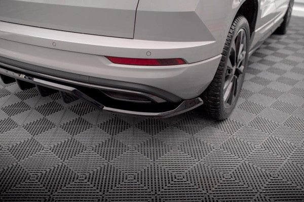 Maxton Central Rear Splitter (With Vertical Bars) Skoda Karoq Sportline Mk1 Facelift - Gloss Black