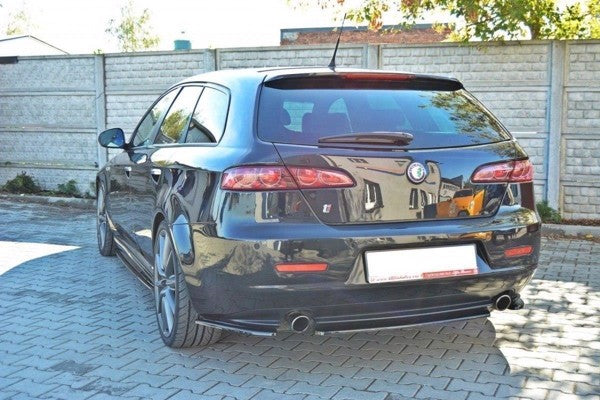 Maxton Central Rear Splitter Alfa Romeo 159 (Without Vertical Bars) - Gloss Black