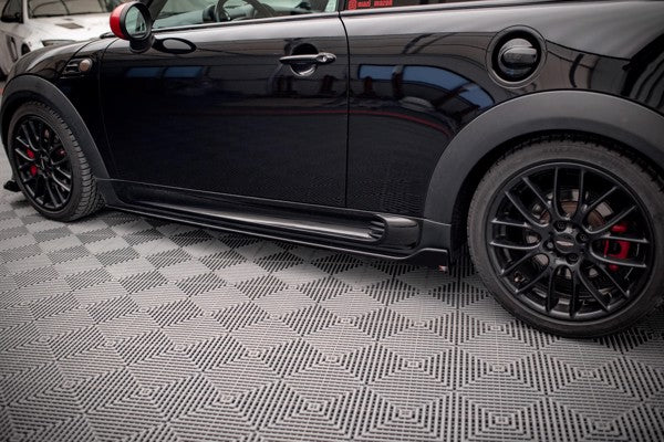 Maxton Side Skirts Diffusers V.2 Mini Cooper John Cooper Works R56 - Gloss Black