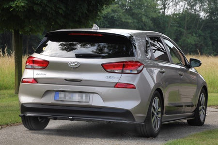 Maxton Central Rear Splitter (With Vertical Bars) Hyundai I30 Mk3 Hatchback - Gloss Black