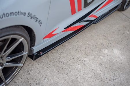 Maxton Side Skirts Diffusers V.4 Ford Fiesta Mk8 St / St-Line - Gloss Black