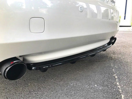 Maxton Central Rear Splitter Lexus Gs 300 Mk3 Facelift (With Vertical Bars) - Gloss Black