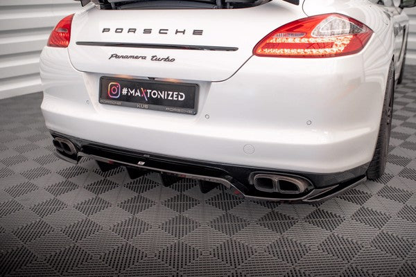 Maxton Central Rear Splitter (With Vertical Bars) Porsche Panamera Turbo 970 - Gloss Black