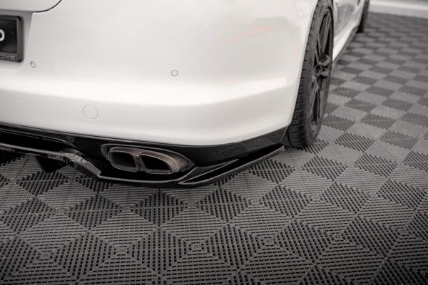Maxton Central Rear Splitter (With Vertical Bars) Porsche Panamera Turbo 970 - Gloss Black