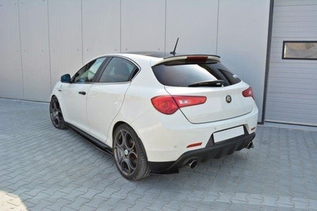 Maxton Spoiler Cap Alfa Romeo Giulietta - Gloss Black
