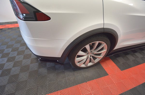 Maxton Rear Side Splitters V.1 Tesla Model X  - Gloss Black