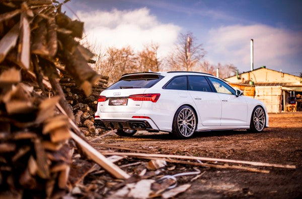 Sort Maxton bagdiffuser med imitation af udstødningsender til Audi A6 C8 S-Line, designet til at forbedre bilens aerodynamik og 