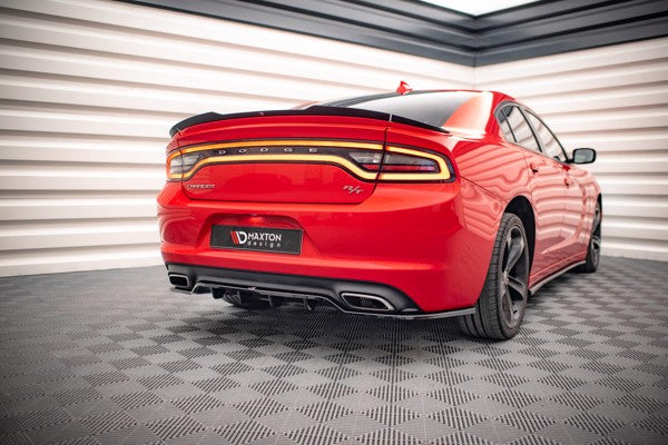 Maxton Central Rear Splitter (With Vertical Bars) Dodge Charger Rt Mk7 Facelift - Gloss Black