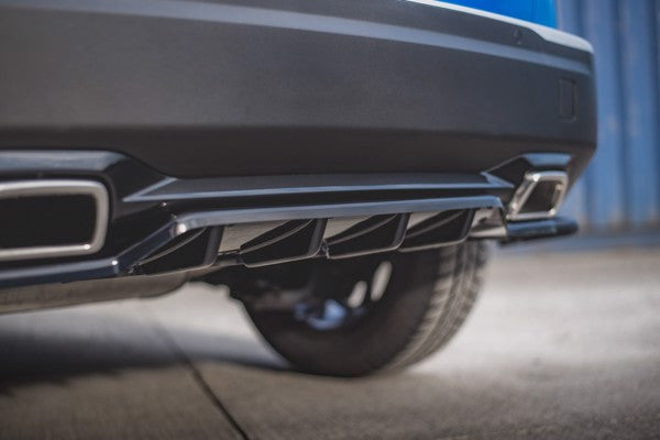 Maxton Central Rear Splitter (With Vertical Bars) Peugeot 2008 Mk2 - Gloss Black