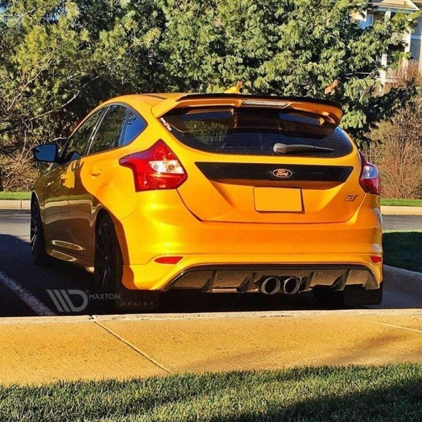 Maxton Rear Valance Ford Focus St Mk3 (RS Look) - Gloss Black