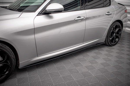 Maxton Side Skirts Diffusers Alfa Romeo Giulia Sport - Gloss Black