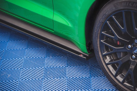 Maxton Side Skirts Diffusers + Flaps Ford Mustang Gt Mk6 Facelift - Gloss Black