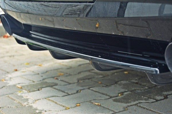 Maxton Central Rear Splitter For BMW 5 F11 M-Pack (Fits Two Double Exhaust Ends) - Gloss Black