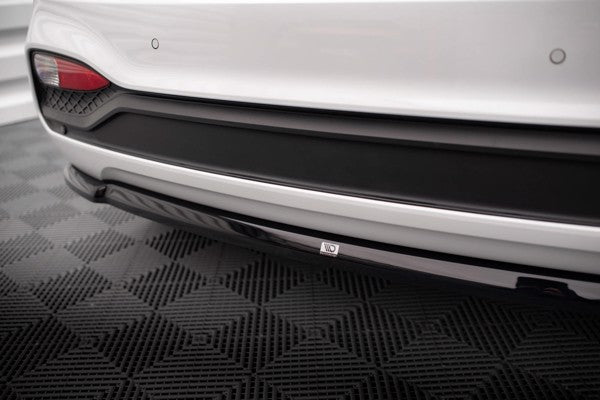 Maxton Central Rear Splitter Hyundai I20 Mk2 Facelift - Gloss Black