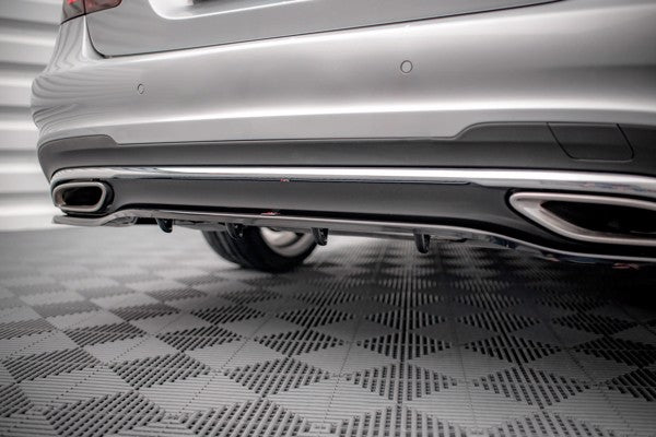 Maxton Central Rear Splitter (With Vertical Bars) Mercedes-Benz E Amg-Line Sedan W212 Facelift - Gloss Black