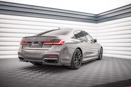 Maxton Central Rear Splitter (With Vertical Bars) BMW 7 M-Pack G11 Facelift - Gloss Black