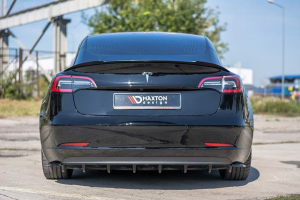 Maxton Rear Valance Tesla Model 3 - Gloss Black