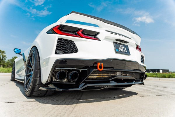 Maxton Central Rear Splitter Chevrolet Corvette C8 - Gloss Black