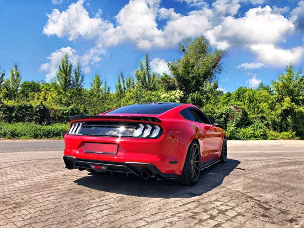 Maxton Rear Side Splitters Ford Mustang Mk. 6 Facelift - Gloss Black