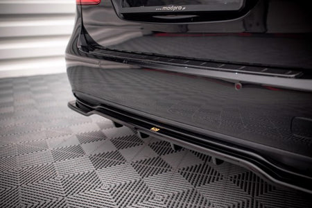 Maxton Central Rear Splitter (With Vertical Bars) Mercedes-Benz B W246 Facelift - Gloss Black