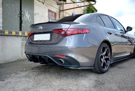 Maxton Rear Valance Alfa Romeo Giulia Veloce - Gloss Black