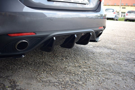 Maxton Rear Valance Alfa Romeo Giulia Veloce - Gloss Black