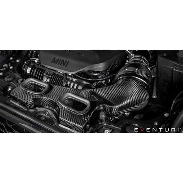 Eventuri sort kulfiber luftindsugningssystem til Mini Cooper S og JCW med rød sportsluftfilter og carbon dele, isoleret på hvid 