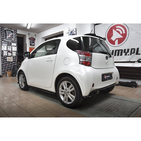 Maxton Central Rear Splitter (With Vertical Bars) Toyota IQ - Gloss Black