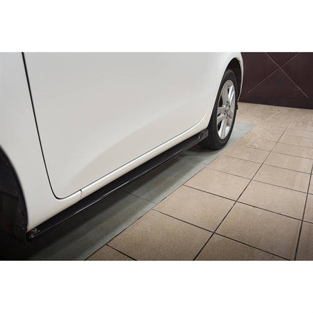 Maxton Side Skirts Diffusers Toyota IQ - Gloss Black