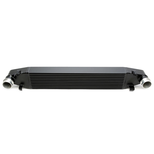 Sort TA-Technix intercooler til Mercedes Benz C-Klasse med aluminiumsforbindelser og effektiv varmeveksling.